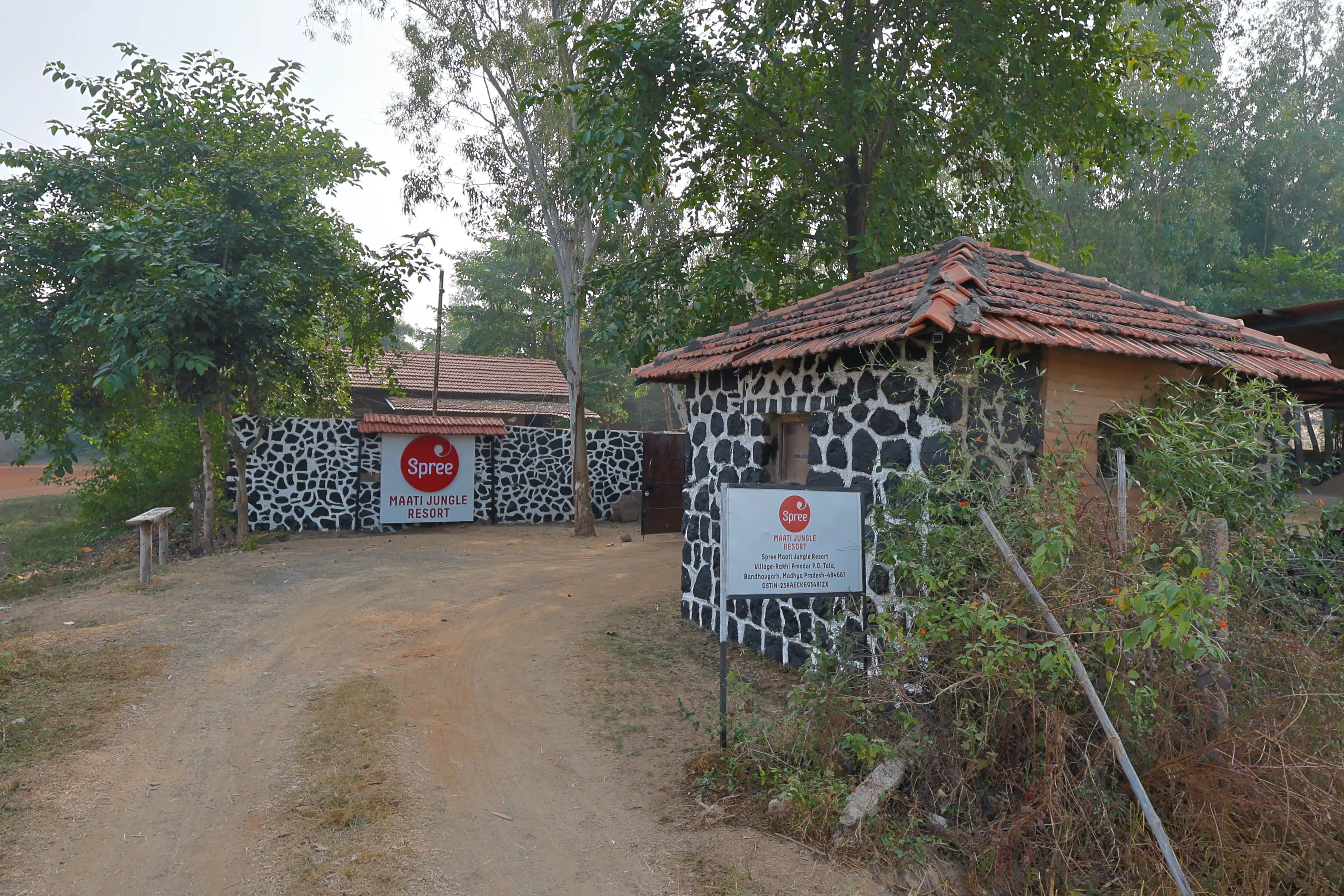 Maati Jungle Lodge - Where Nature Meets Luxury in Bandhavgarh - View 4